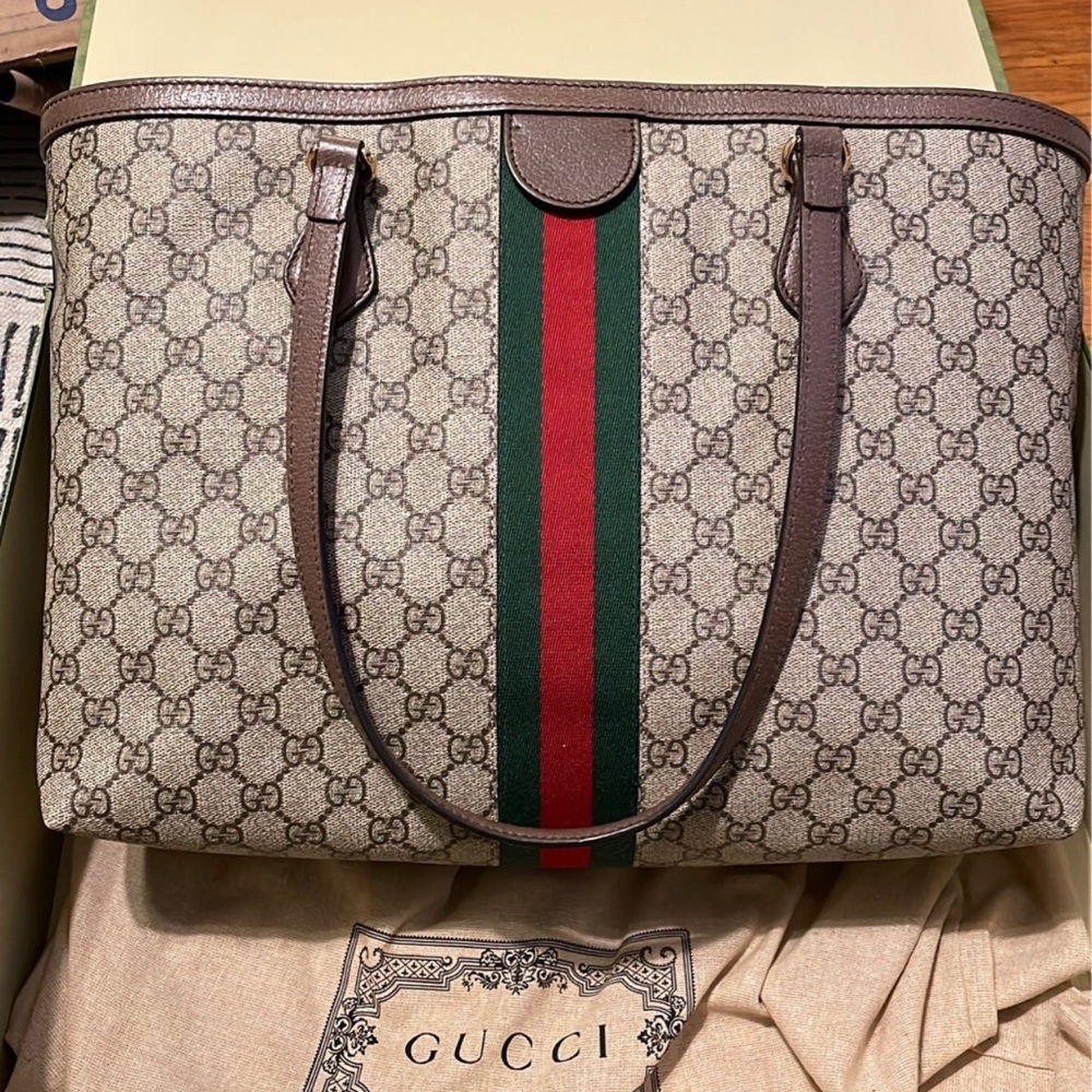 Gucci - Picture 3 of 5